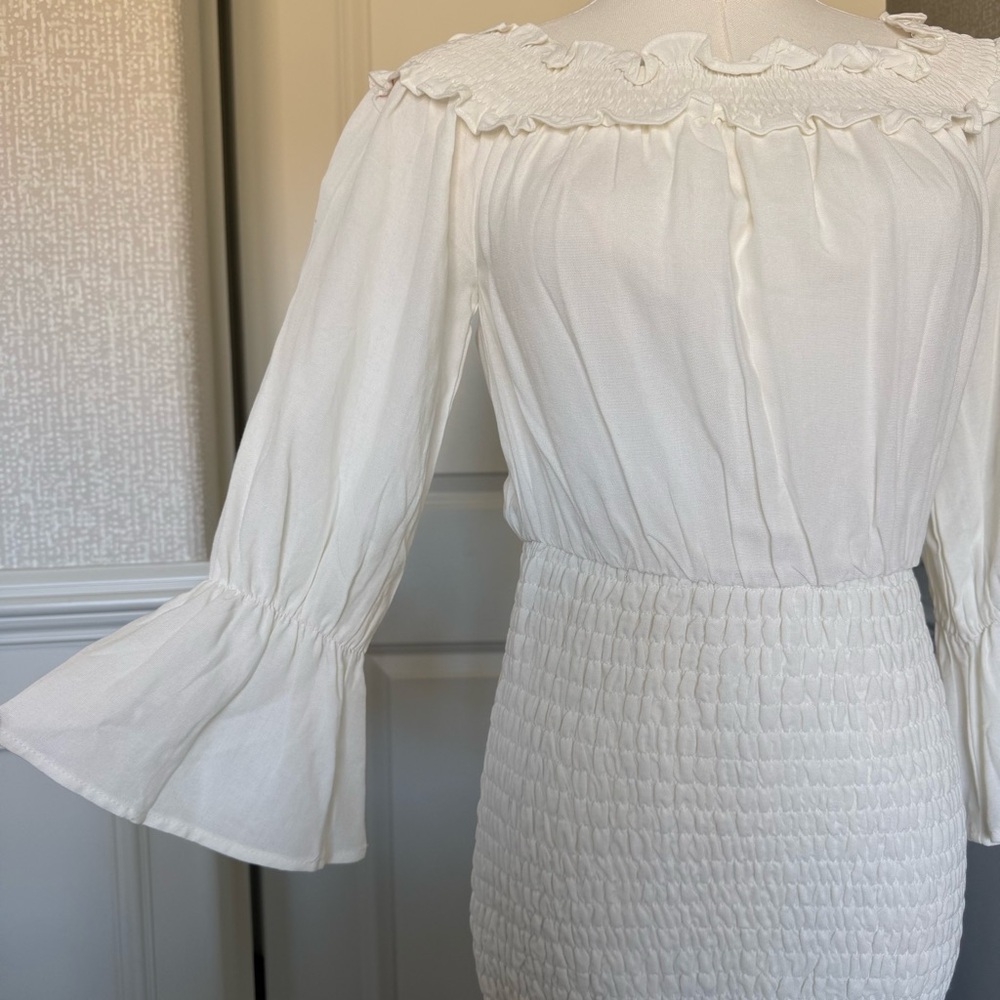 NWT Entro White Ruffle Off-Shoulder Statement Sleeve Women's Cream Dress Small - Picture 2 of 9